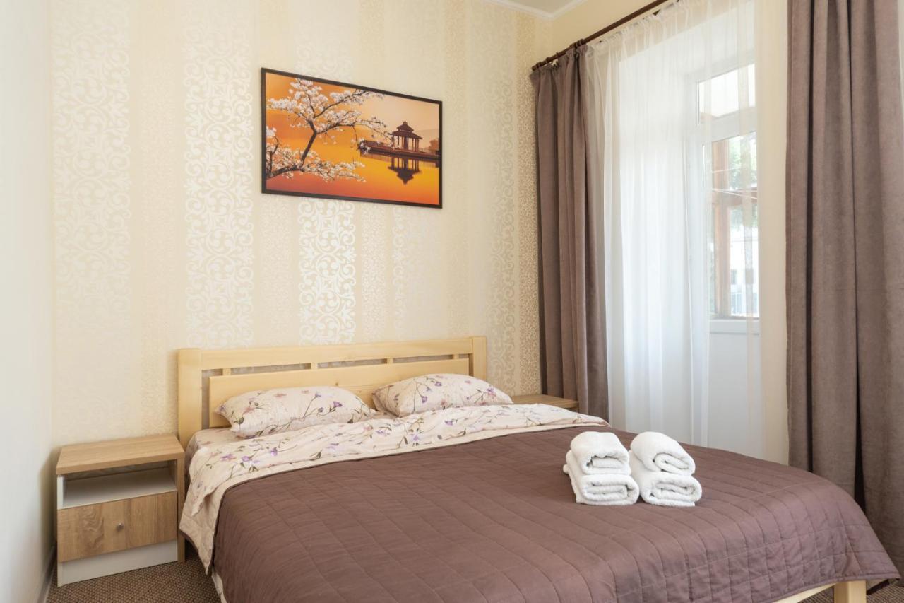 Apartment Center Of Odessa Eksteriør billede
