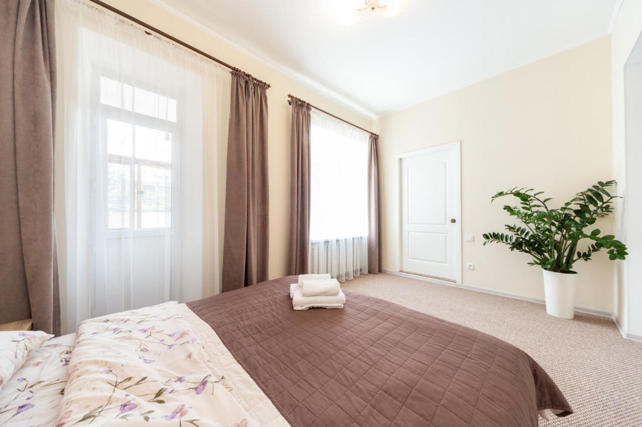 Apartment Center Of Odessa Eksteriør billede